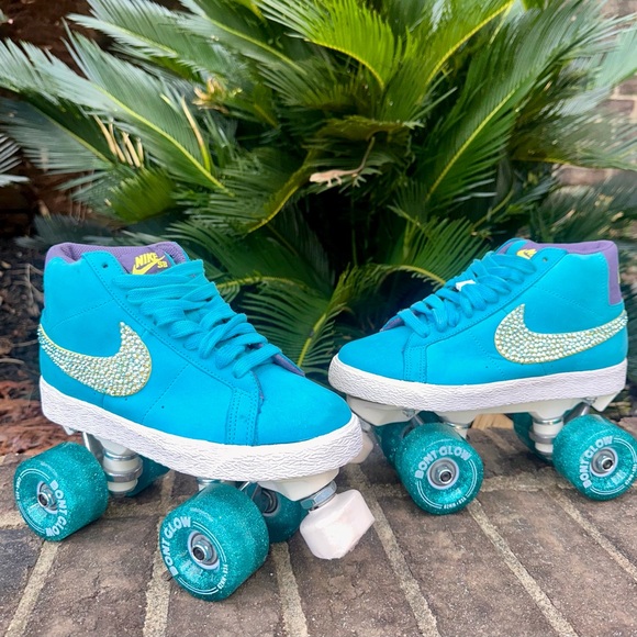 Nike Blazer SB  Roller Skates, Suede w/ Swarovski crystals, Bont Glow Wheels - Picture 8 of 10